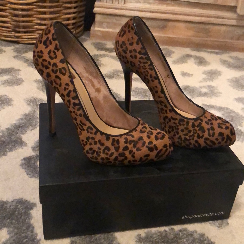 Dolce Vita Beamer pumps in leopard pony
